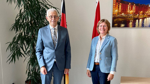 Antrittsbesuch der Bundesvorsitzenden Imke v. Bornstaedt-Küpper bei Staatssekretär Gerd Hoofe 