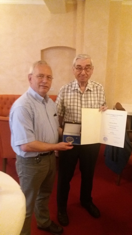 Ehrung Mitglied Born - StOGrDiez