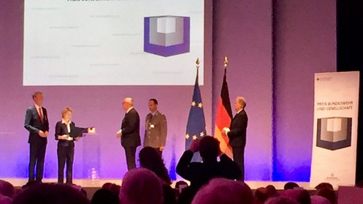 Preis "Bundeswehr und Gesellschaft" 2017