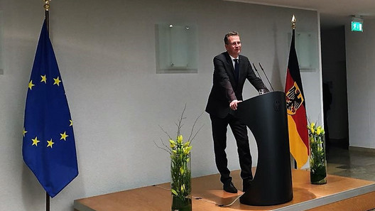 Staatssekretär Dr. Ralf Brauksiepe mit Serenade verabschiedet