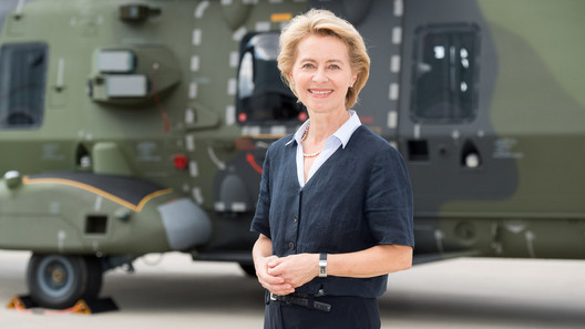 Porträt Dr. Ursula von der Leyen