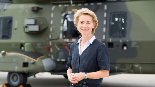 Porträt Dr. Ursula von der Leyen