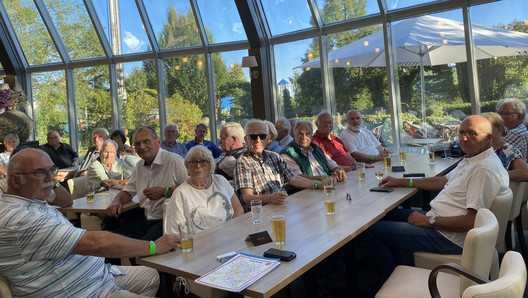 Teilnehmer im Restaurant